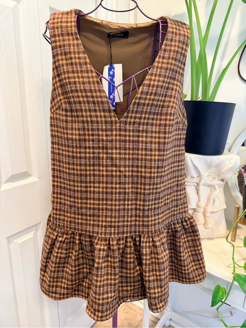 VTG Fall Dark academia 90s Preppy Cider Brown Plaid V-Neck Ruffle Hem Mini Dress - Picture 3 of 7